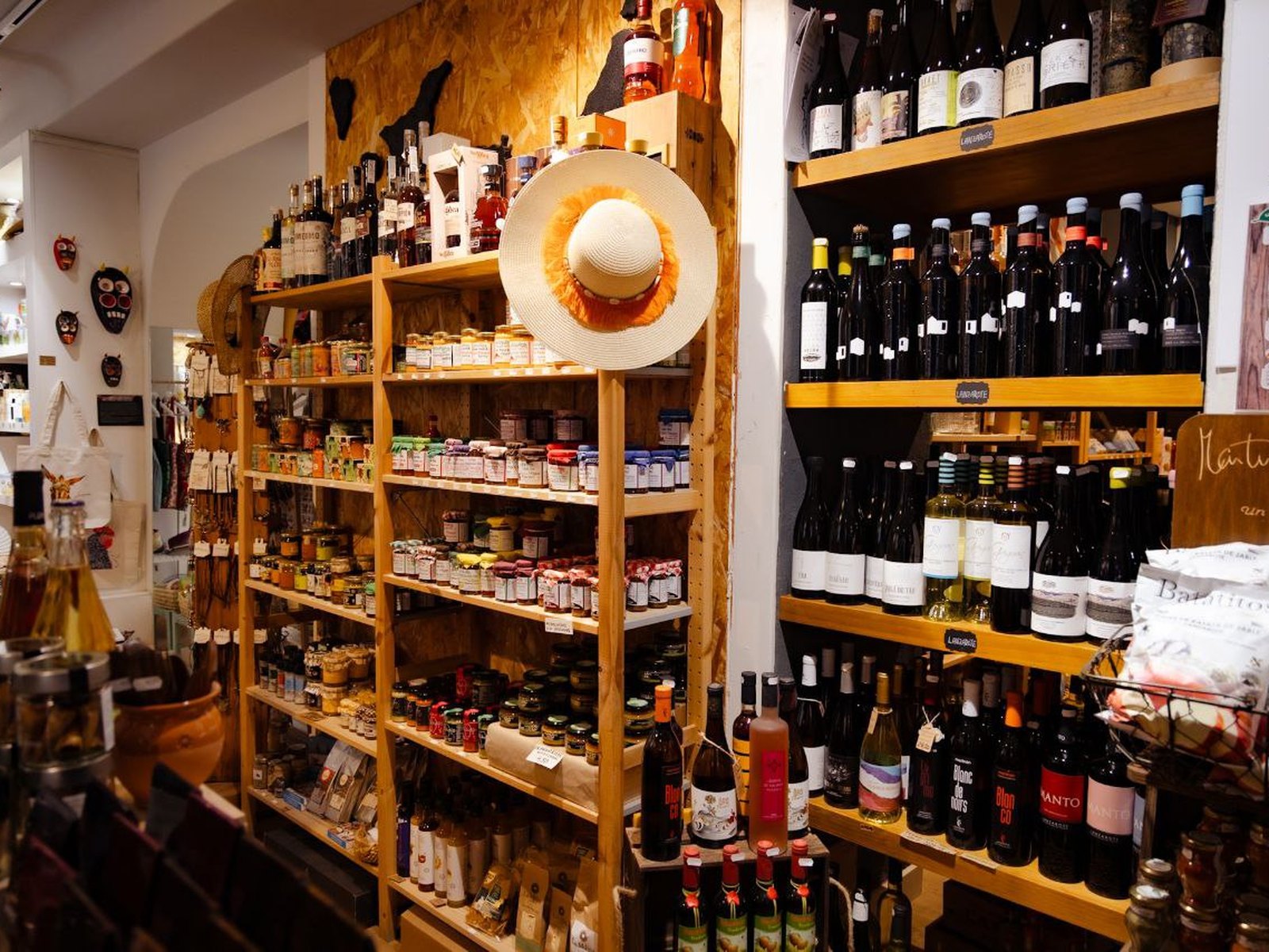 AlgoMás, la bottega di Arrecife dove il vino canario si sceglie con consiglio