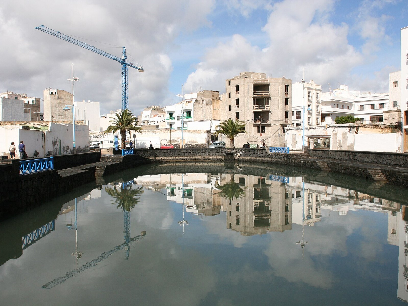 Domani Chambao chiude la notte di Arrecife: gli orari e i quattro palchi, uno per uno