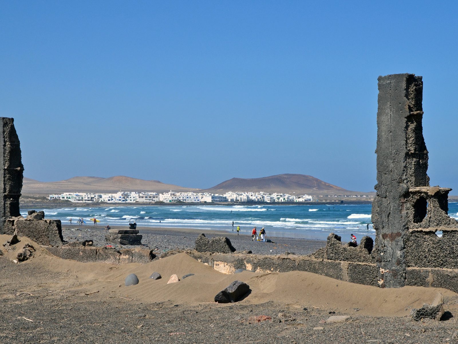 Famara, divieti di sosta segnalati e bus speciali per le feste del Sagrado Corazon de Maria