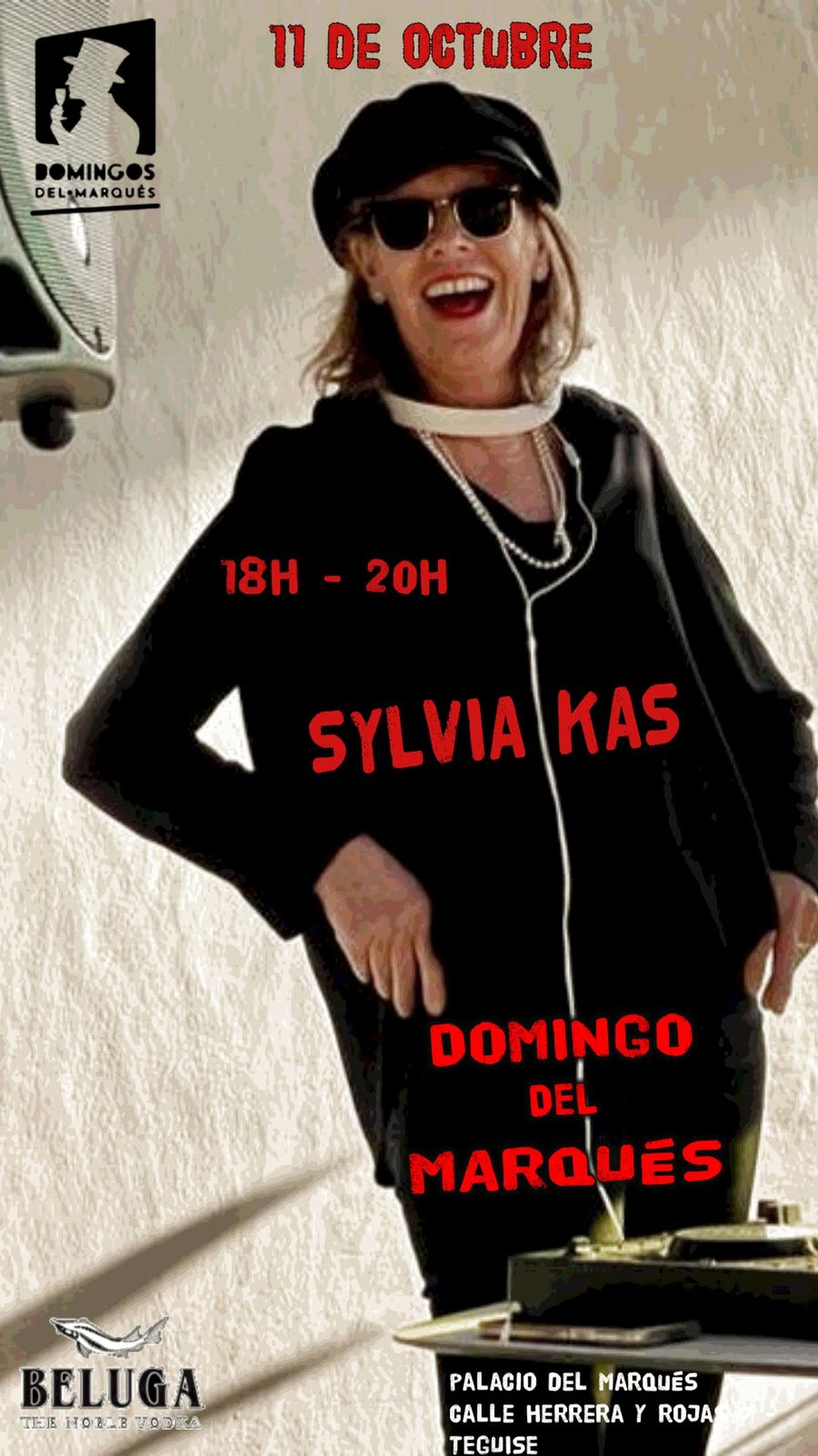 Domenica a Teguise si balla nel cortile del palazzo: Sylvia Kas ai Domingos del Marqués